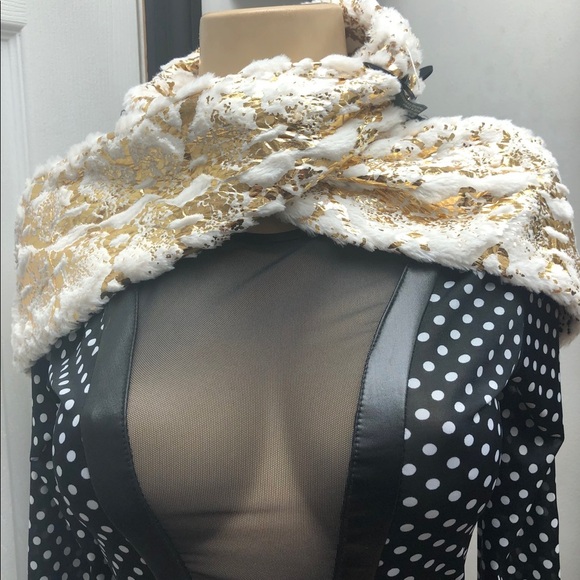 Macy’s scarf white and gold for women - Picture 6 of 6